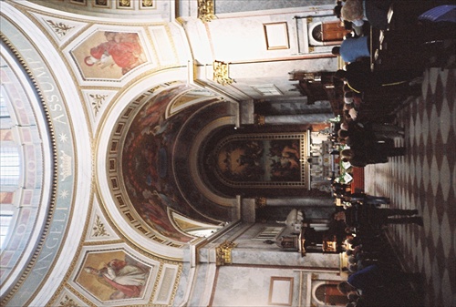 Ostrihom-v katedrále