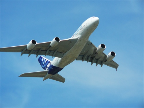 (462) A380