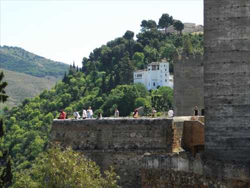 (1434) Alhambra - pohľad do okolia