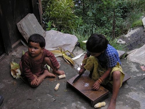 Nepálske deti