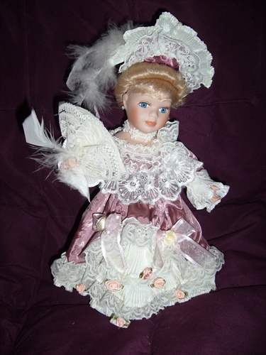 porcelánová bábika 3