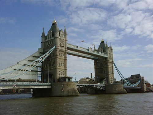 LONDON Tower Bridge