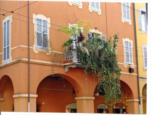 Modena -balkon !
