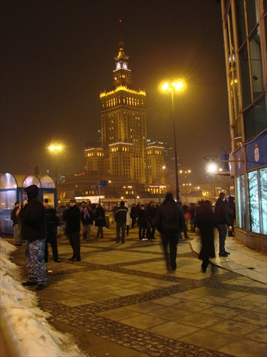 Warszawa v noci