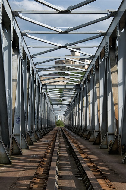 starý železničný most