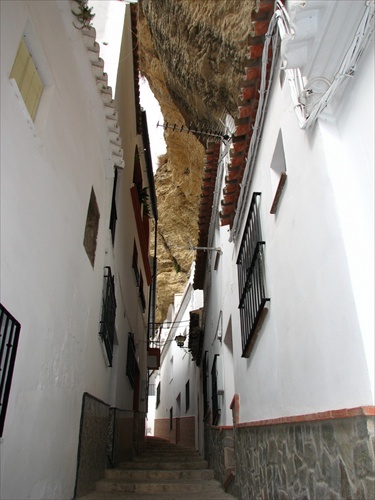 Setenil - domy pod skalou, Španielsko