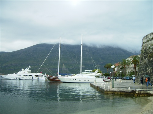 Také jachty na ostrove Korčuľa by som chcel aj ja