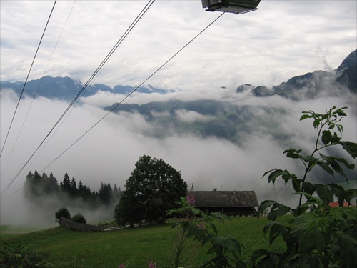 Daždivé ráno v Tirolsku