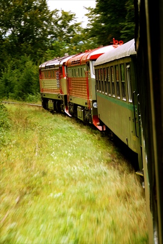 Historický vlak smerujúci na Grand prix Zvolen 2011