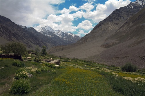 Ravmed Valley Tadzikistan