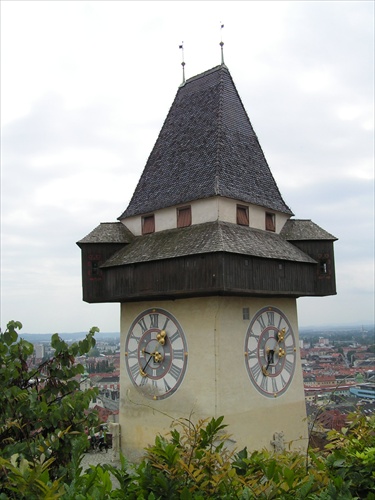 hodinová veža v Grazi