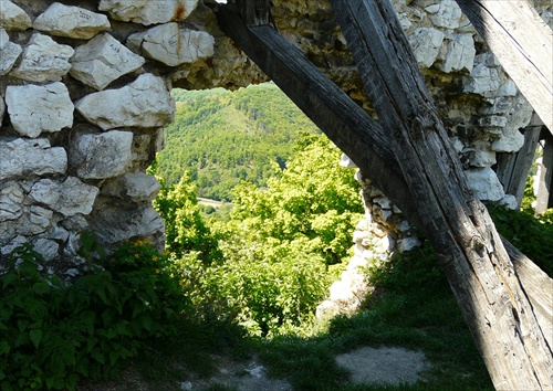 pohľad z Čachtického hradu