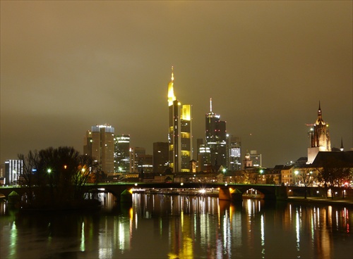 Nocny Frankfurt