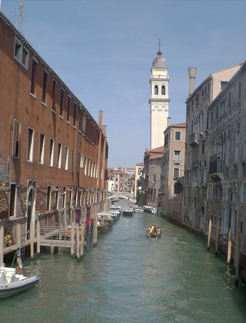 "Ulička v Benátkach"