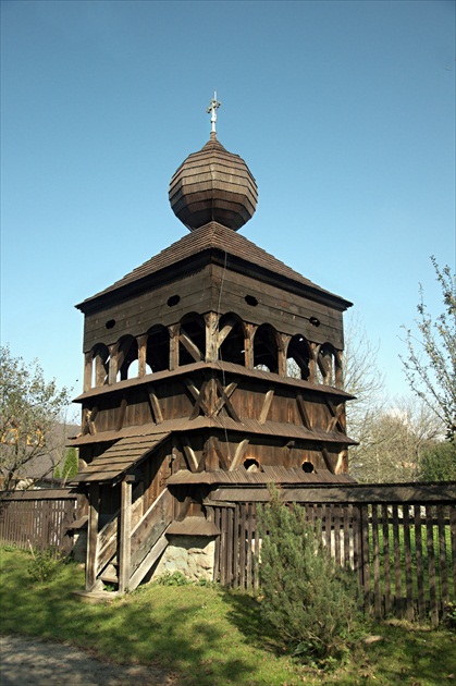Zvonica v Hronseku