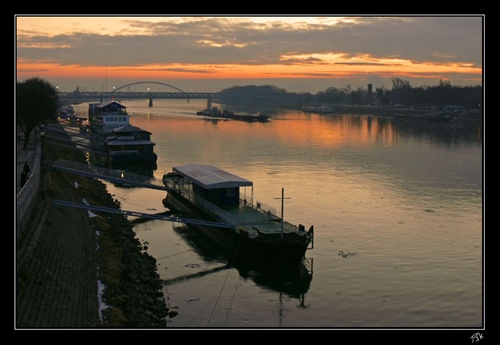 Východ slnka na Dunaji