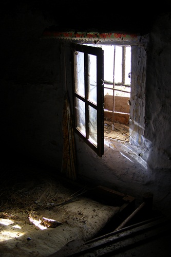 opustené okno