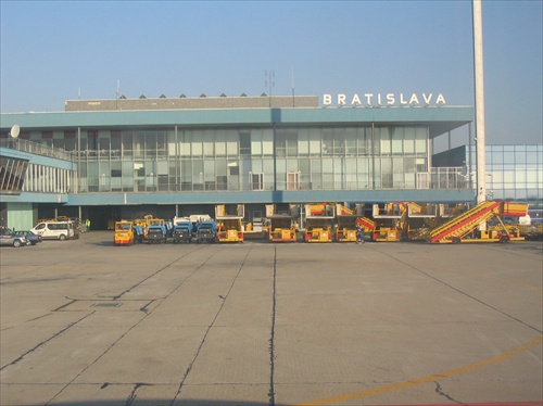 Letisko Bratislava...