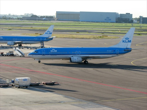 KLM Boeing 738 "Zwaluw"