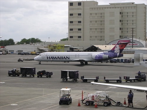 Boeing 717 Hawaiian Airlines
