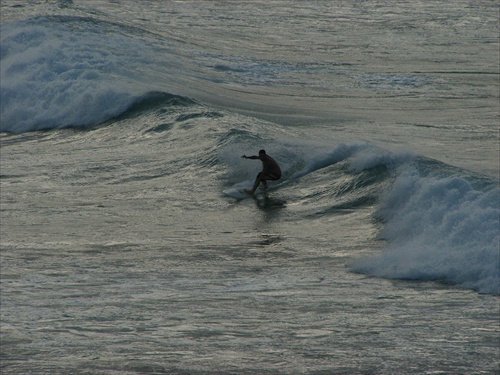Večerný surfing na Ho’okipa pláží