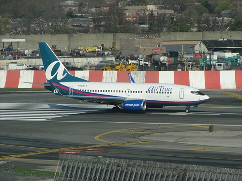 airTran Airways Boeing 737