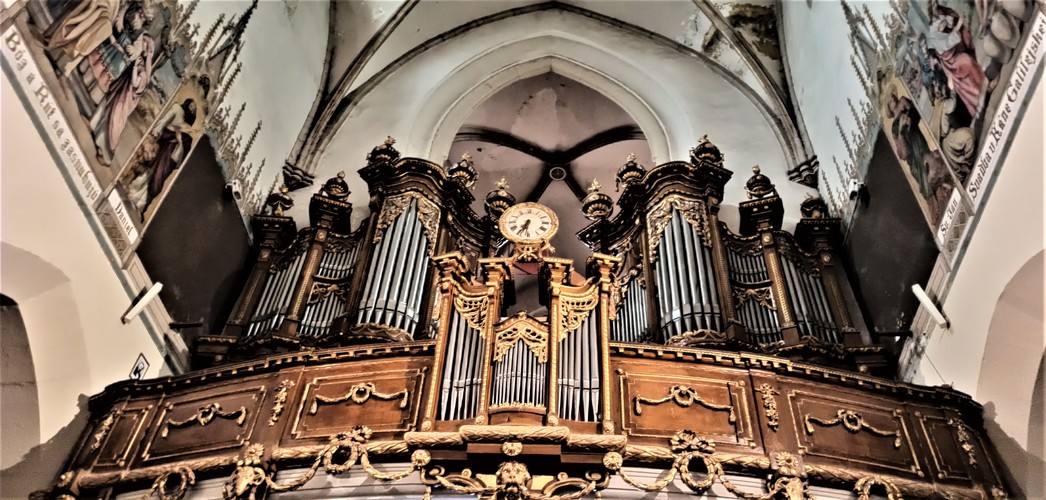 Organ v bazilike Trnava.Apríl 2021.