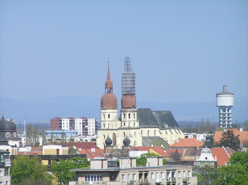Kostolné veže