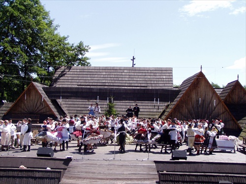 Folklórne slávnosti pod Poľanou 2007