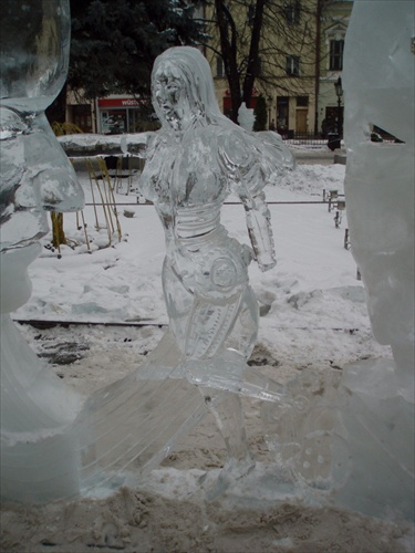Socha ženy z ľadu