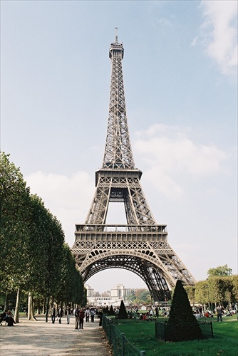 Eiffelovka pocas dna
