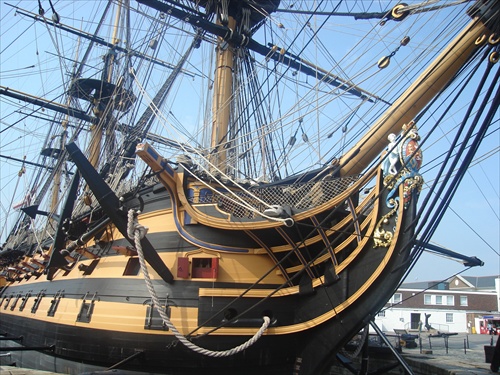 loď admirala Nelsona