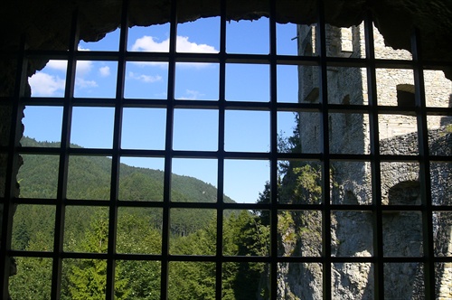 pohľad z okna hradu