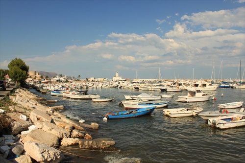 Prístav v Manfredonii