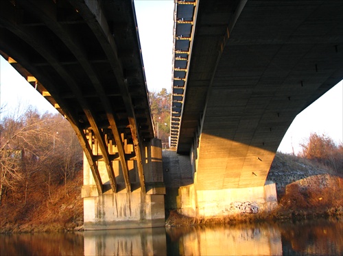 starý a nový Orlovský most