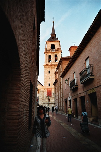 v uličkách Alcalá de Henares