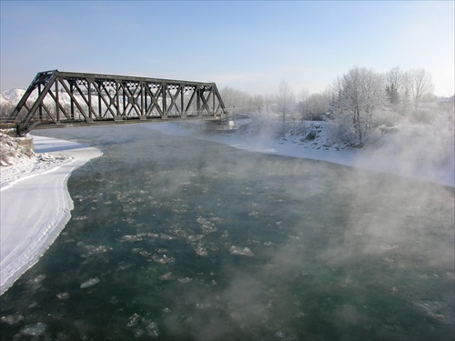 zima pri rieke