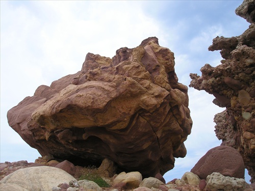 Kamen a kamene