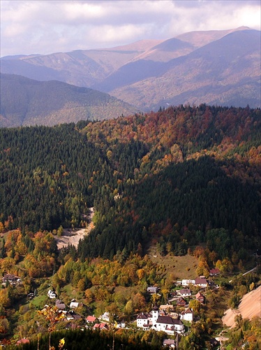 Špania Dolina v jesennom šate