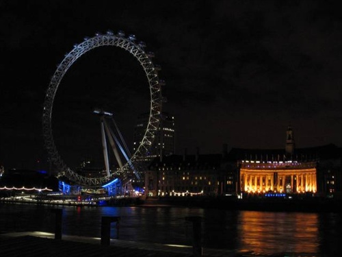 Londýnske oko v noci