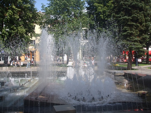 Spievajuca fontana