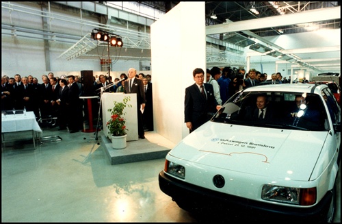 Prvý VW Passat v Bratislave (21.12.1991)