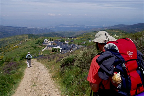 Camino de Santiago (62) zostup do dedinky El Acebo  1154 m