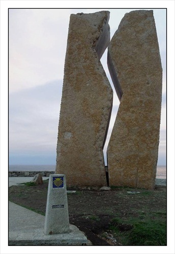CAMINO (60)  pamätník na ekollogickú haváriu