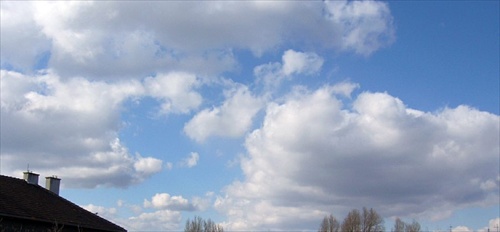 nedeľná obloha