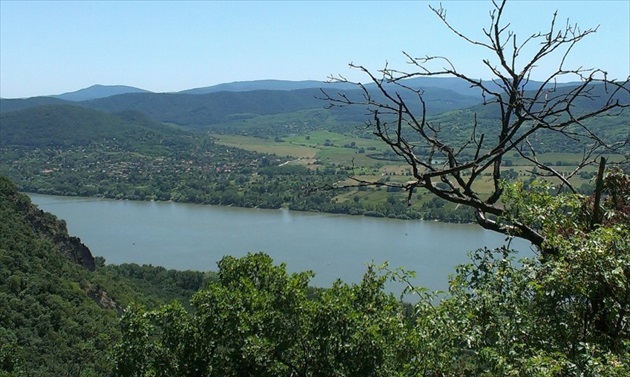 Dunaj pod Kováčovskými kopcami