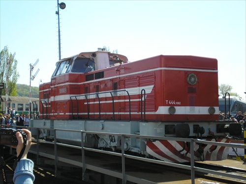 dízlová lokomotíva T444