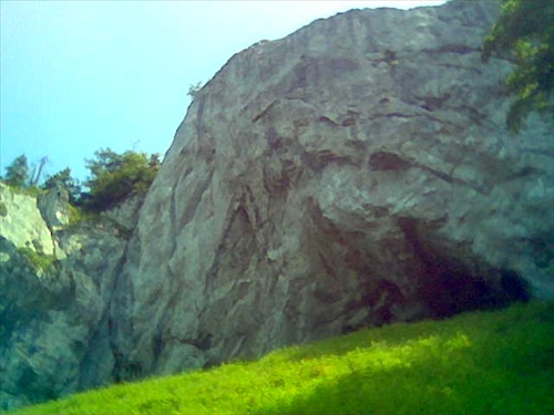 Jaskyňa v Gaderskej doline