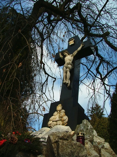 Hrob Andreja Kmeťa