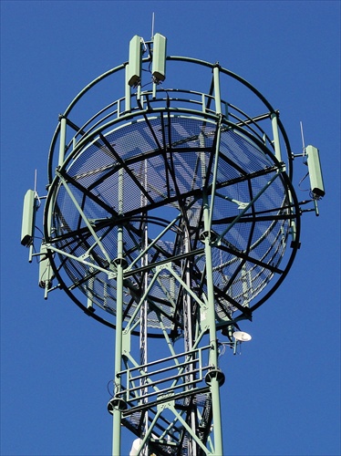 Telecom - vrchol stožiara (20m) s anténami